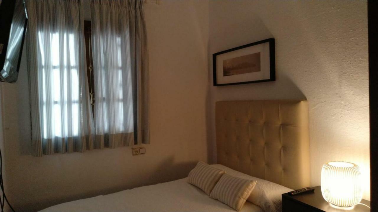 Apartamento con vistas al rio Appartamento Setenil De Las Bodegas Esterno foto